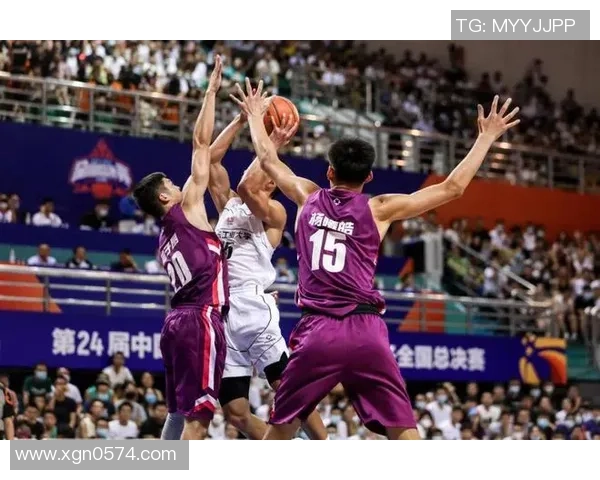 赛后分析：广州篮球队与西安篮球队的战术对决与策略探讨